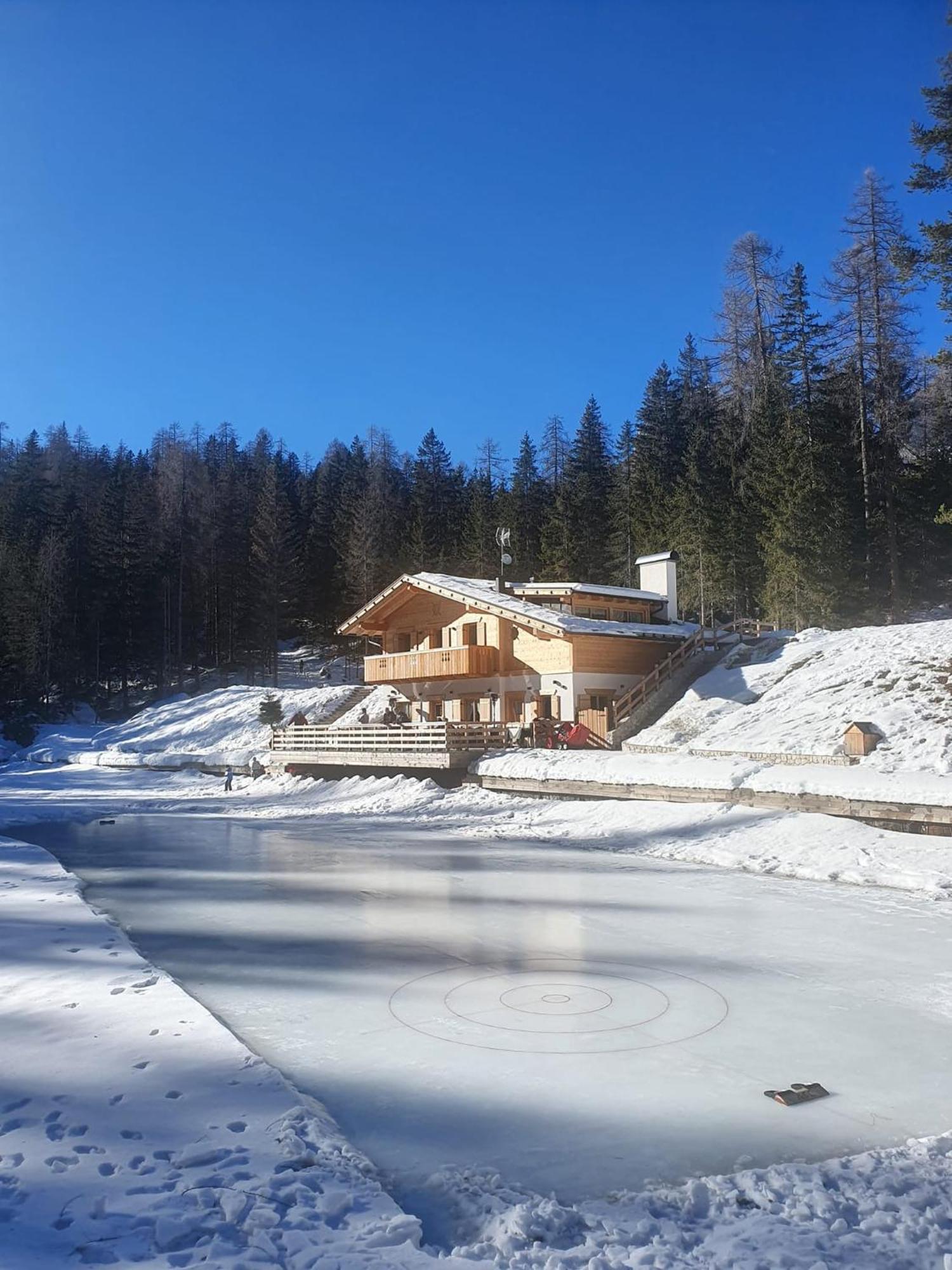 Rifugio Lago D'Ajal Pocol Kültér fotó